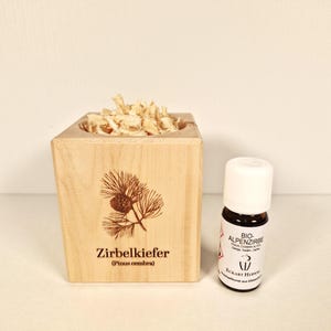 Swiss pine cube set with 10 ml organic Swiss pine oil and Swiss pine shavings, gift, room fragrance,