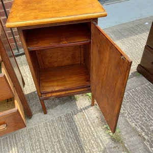 Cofre pequeño de tres cajones de 1940 y un armario. | Etsy