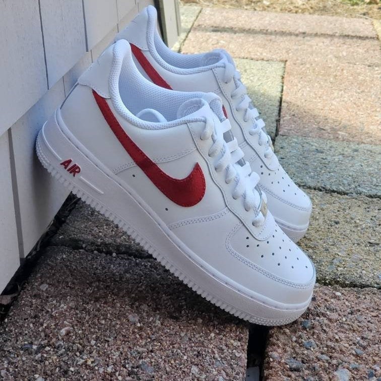 Off-White™ x Nike Air Force 1 Mid in white