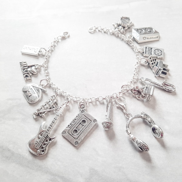Music Bracelet / For The Love Of Music / Music Lovers Jewelry / Sterling Silver Bracelet Chain
