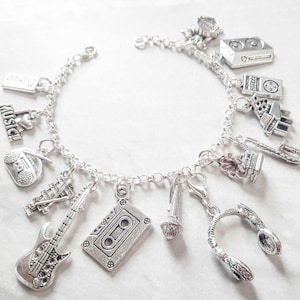 Music Bracelet / For The Love Of Music / Music Lovers Jewelry / Sterling Silver Bracelet Chain