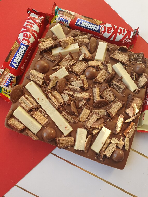 6 Personnalisé Deux Doigt KIT KAT chocolat emballages seulement IDÉAL FÊTE CADEAU ENFANTS