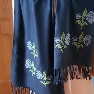 Shawl, scarf, scarf with embroidery, coat spread, shawl