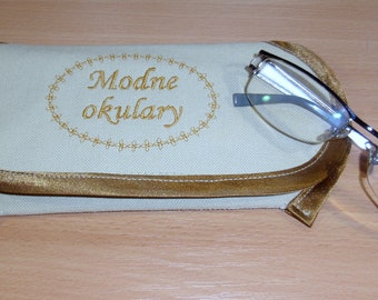 Eyewear case, glasses case, eyepiece protector, eyeglass pack, spectacle case