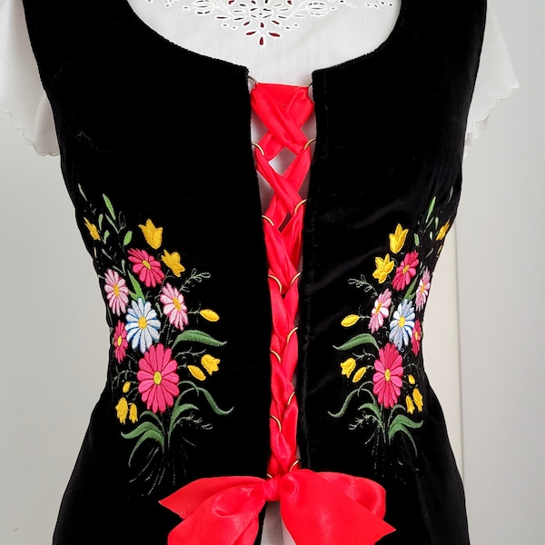 Embroidered vest, folk vest, folk vest, velvet vest