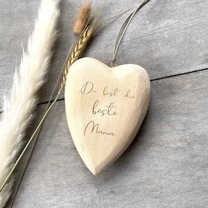 Wooden heart engraved for the best mom