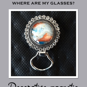 Mom Gift Unique | Magnetic Clip with 2 snap buttons interchangeable FREE | Clip Reading Glasses | Eyeglasses Holder | Unique Nurse Gift
