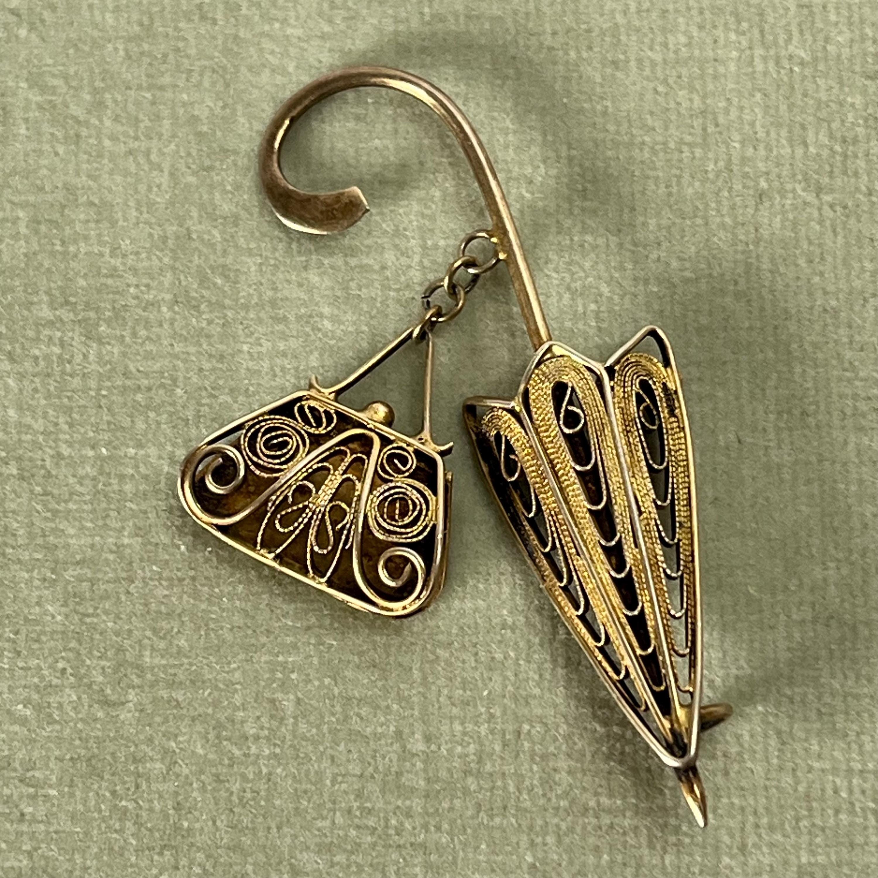 Broche Ancienne En Métal Forme Parapluie - Occasion (43x20 Mm)