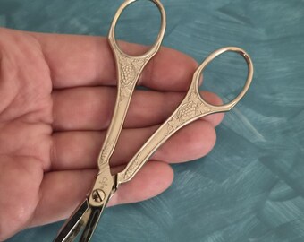 ヴィンテージ風ブドウ用ハサミ、花柄シルバーメッキのブドウ用はさみ