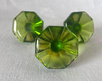 Vintage Lindshammar Sweden Glass Knobs, Lime Green, 1960s, Set of 3