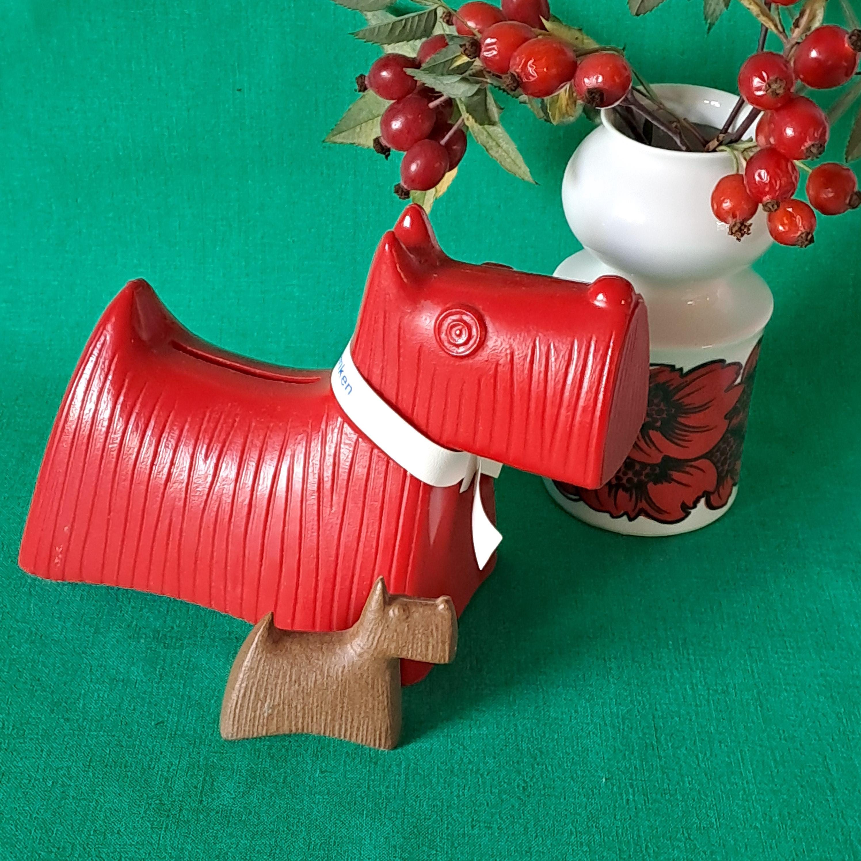 Stig Lindberg Vintage Scottish Dog. Swedish Red Plastic Dog. Money