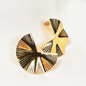 Graphic earrings/Gold earrings/Trendy earrings/Gold earrings/Large earrings/Women&#39;s birthday gift
