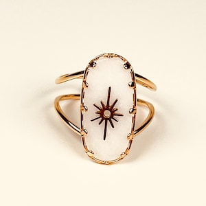 Goldring mit weißem Stein/Edelstahlring/Verstellbarer Ring/Boho Ring/Jahrestagsgeschenk für Frauen/Sonnenring/Weißes Perlmutt