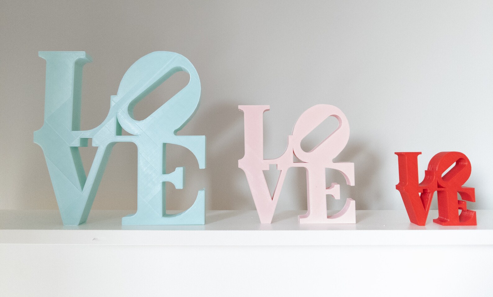 Customized LOVE sign Philadelphia LOVE Statue Wedding table | Etsy