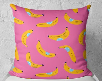 Cojín de plátano rosa: decoración retro para habitación infantil