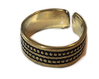 Mixed Metal Brass Colour Toe Rings with Etched Design - Adjustable