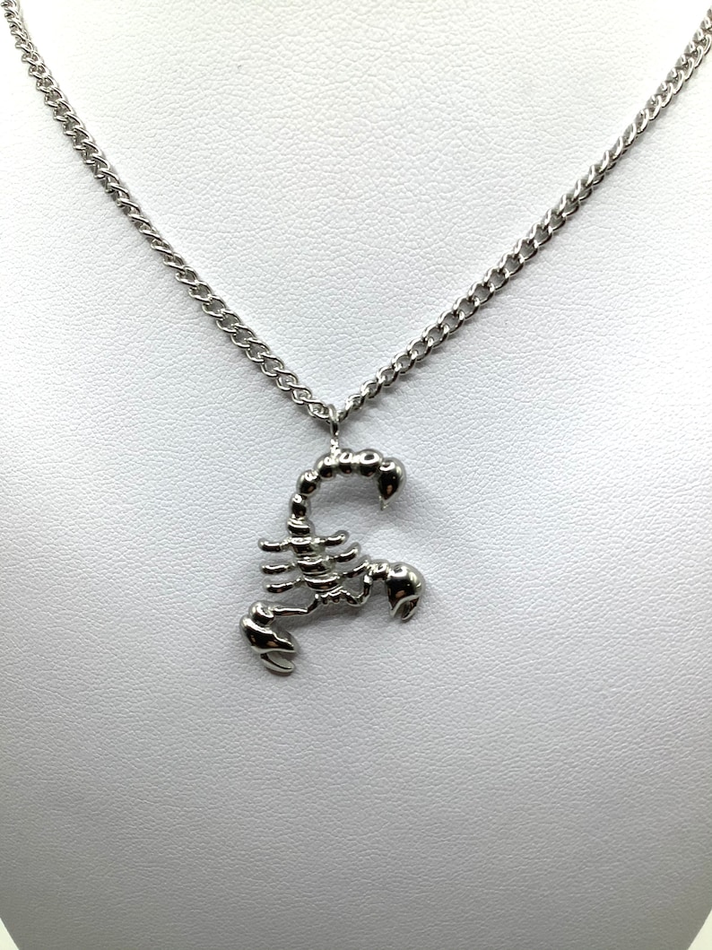 3mm24 Rope Chain w/Scorpion Pendant 2845mm Ben and Jonah Stainless Steel Necklace 3mm24 Rope Chain w/Scorpion Pendant 2845mm Ben and Jonah Stainless Steel Necklace
