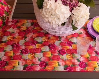 TULIPS' TABLE RUNNER idea for spring decor, custom made, light weight 100% cotton, natural fiber, made in Italy