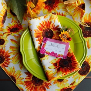 SERVIETTE CARRÉE TOURNESOL, marque-place, idée cadeau pour maman et nouvelle maison, tissu 100% coton naturel léger fabriqué en Italie