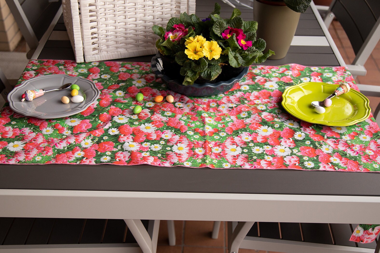 DAISIES SPRING TABLECLOTH Gift Idea for New Home Gift for Etsy