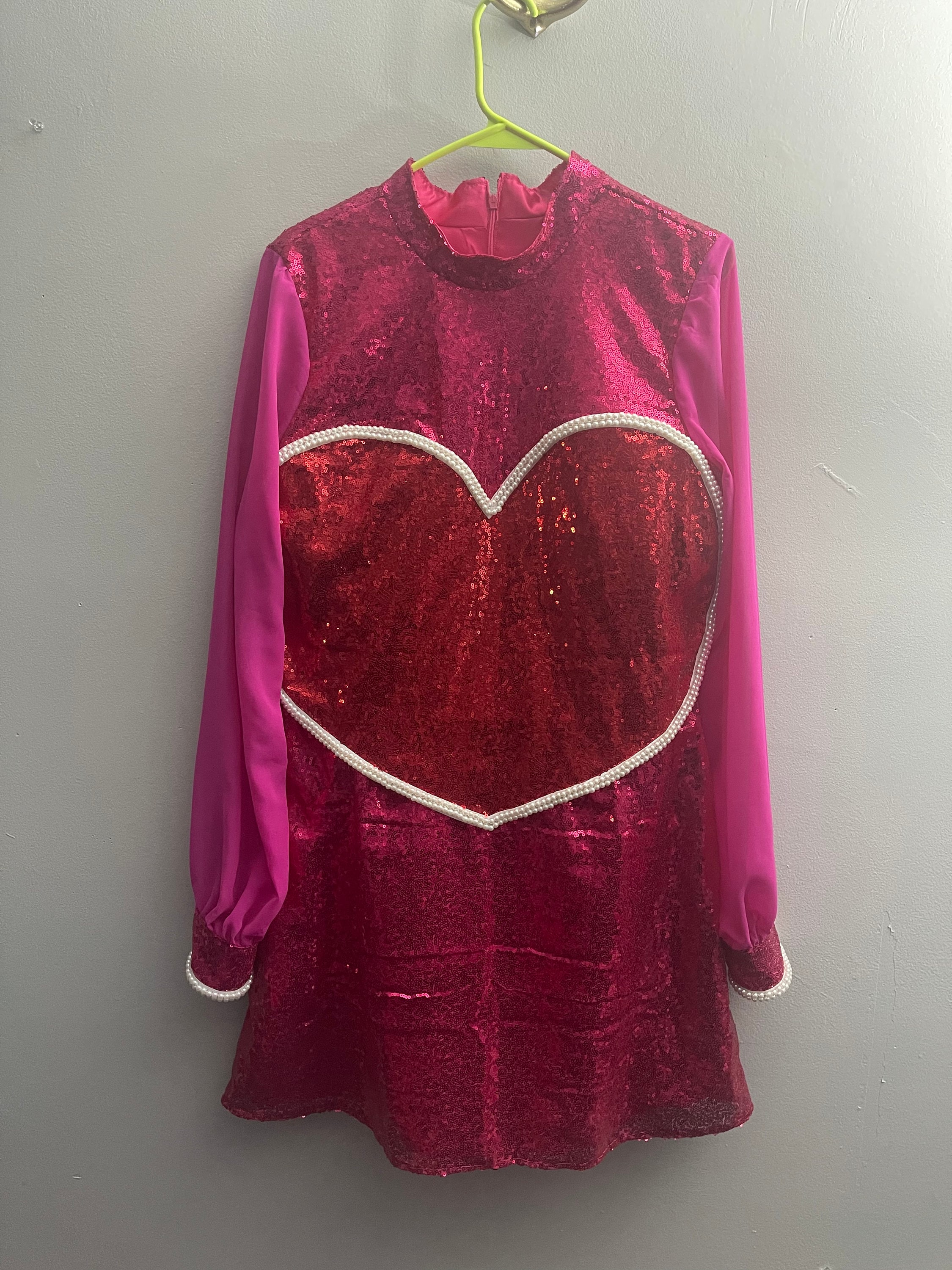 taylor swift heart dress