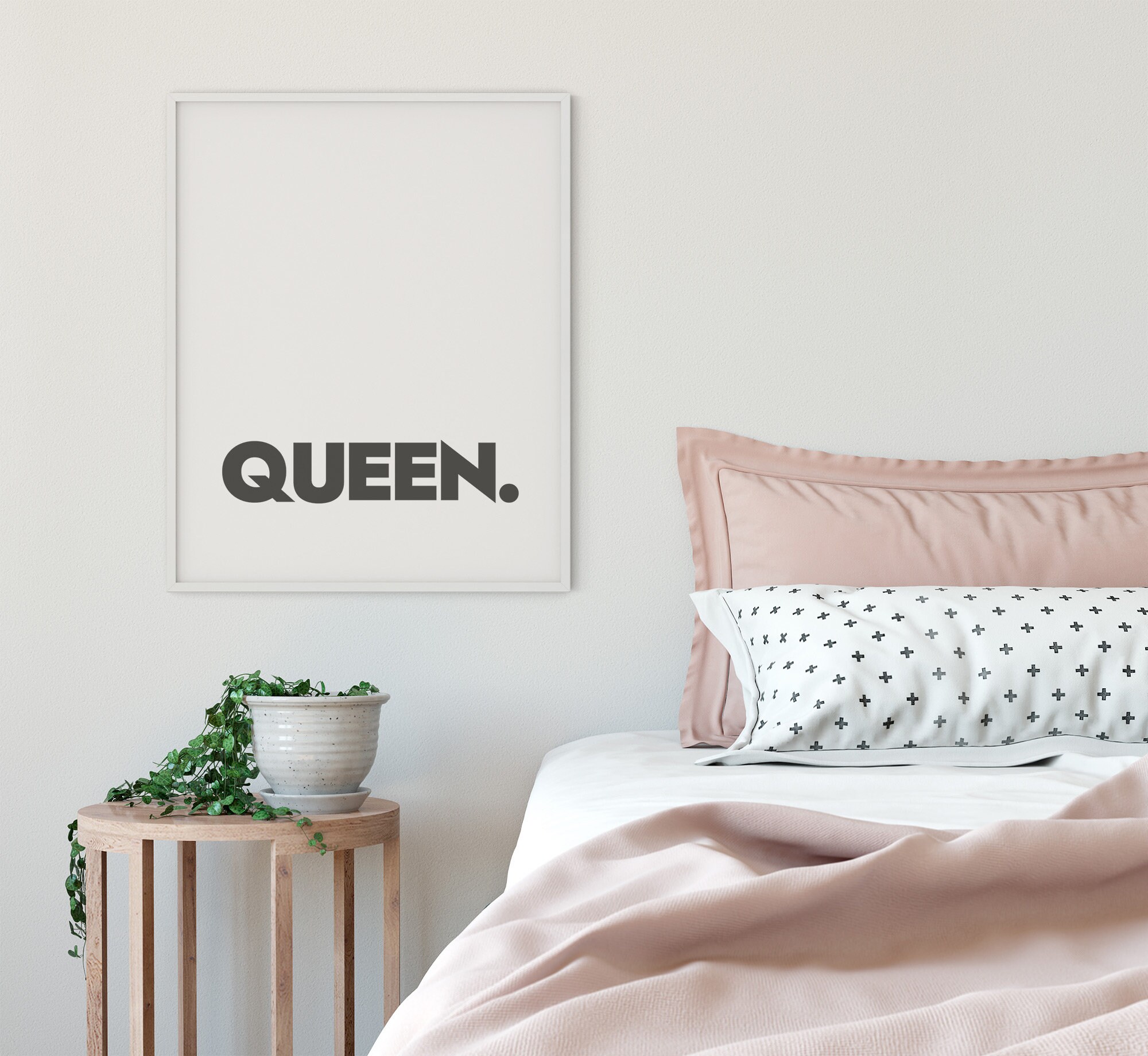 The Queen Print Downloadable Wall Art Black and White Etsy.de
