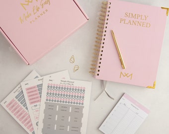 Personalized Mum Planner Gift Set: Blush Undated Weekly Family Organizer