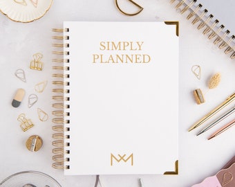 Personalised Mum Planner: Undated Weekly Family Organizer