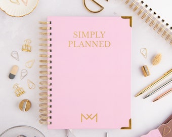 Personalized Pink & Gold Mum Planner: Undated Weekly Desk Diary