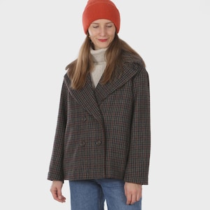 Paper sewing pattern for a short coat, WOMAN LAURA, studio-ready - in German