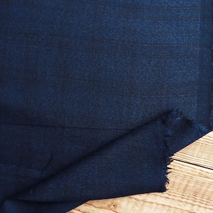 Tissu en laine à carreaux 310 g/m2 Bleu Marseille pour blazers, gilets, pantalons fabriqués en Italie