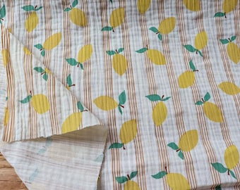 Double gauze stripes, lemon print, 125 g/m², perfect for trousers, skirts, dresses, OEKO-TEX certified.