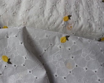 Cotton fabric with lemon embroidery, 130 g/m², white, perfect for blouses, skirts, dresses, OEKO-TEX certified.