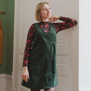Paper sewing pattern Dorothea dress by Lise Tailor in English and French