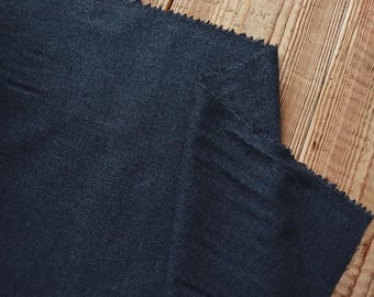 Wollen stof 300 g/m2 donkergrijs voor blazers, vesten, broeken gemaakt in Italië