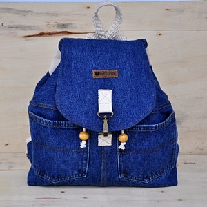Sac à dos pour femme, sac pour ordinateur portable, cartable, sac pour lycéen universitaire, sac à bandoulière convertible, sac à dos de voyage en denim recyclé fait main