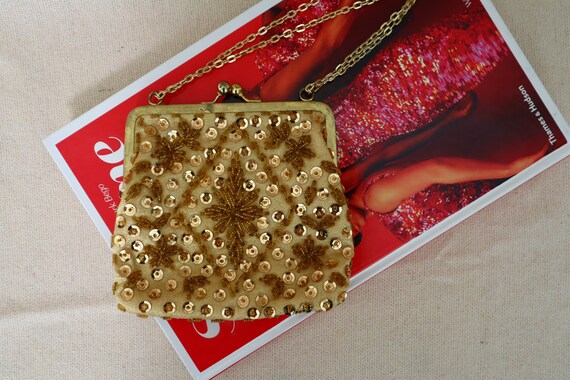 Vintage Gold Sequined Evening Bag with Metal Chai… - image 6