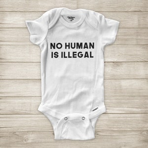 Va-t-il échanger des racistes contre des réfugiés Black Lives Matter Equality Gift Body Gerber® en coton super doux pour bébés et bébés