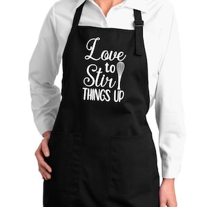 Sassy Home Cook Chef Gift Apron Love to Stir Things Up Apron Custom Kitchen Baking Cooking Funny Apron with Pockets novelty Baker apron