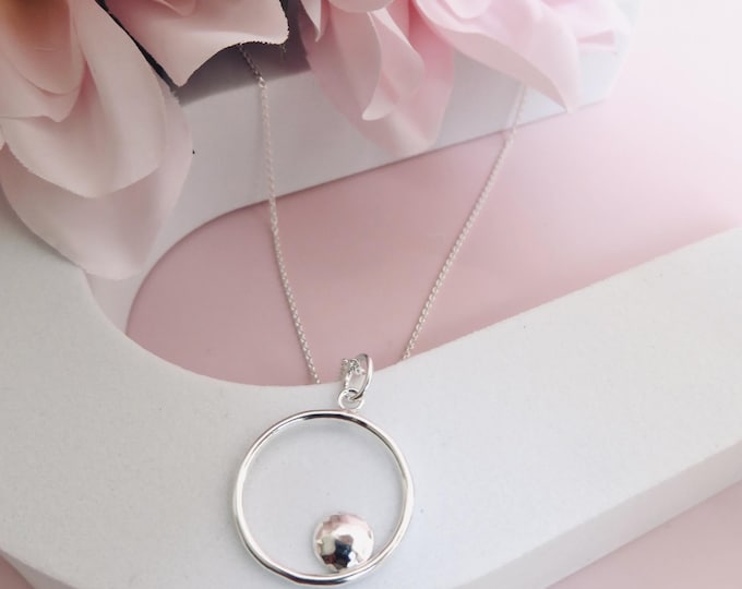 Featured listing image: Collier CELIA