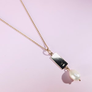 Hammered necklace in vermeil sterling silver gold plated with natural pearl handmade ANITA image 7