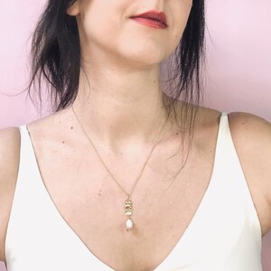 Hammered necklace in vermeil sterling silver gold plated with natural pearl handmade ANITA image 5