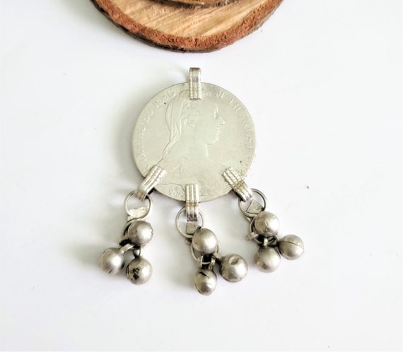 Antique Yemen Silver Dangles coin pendant Maria T… - image 8