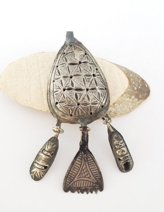Rare antique Moroccan silver chased pendant, Berbe