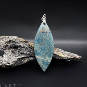 Gemstone Pendant &#39;Kyanite/ Scorzalith&#39; *XL*, Silver 925