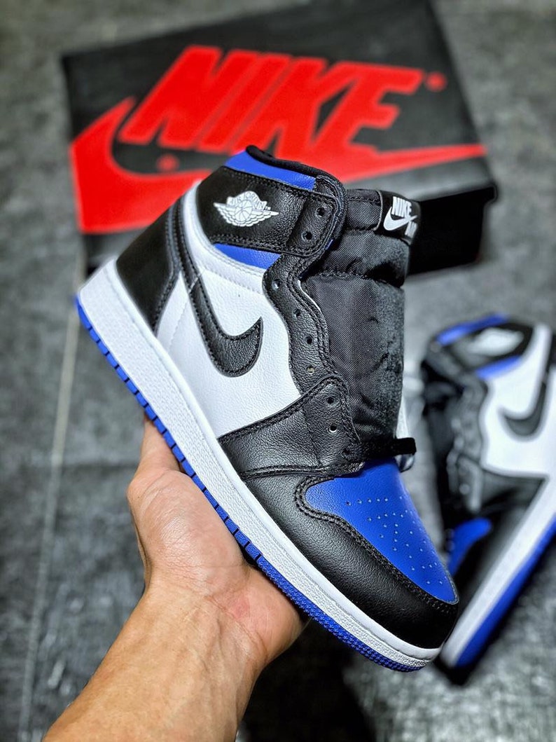 Jordan 1 Royal Toe (Customs + box)  (Men’s U.S sizing) 