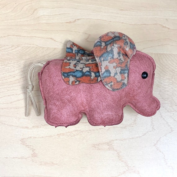 Cute elephant best sale keychains