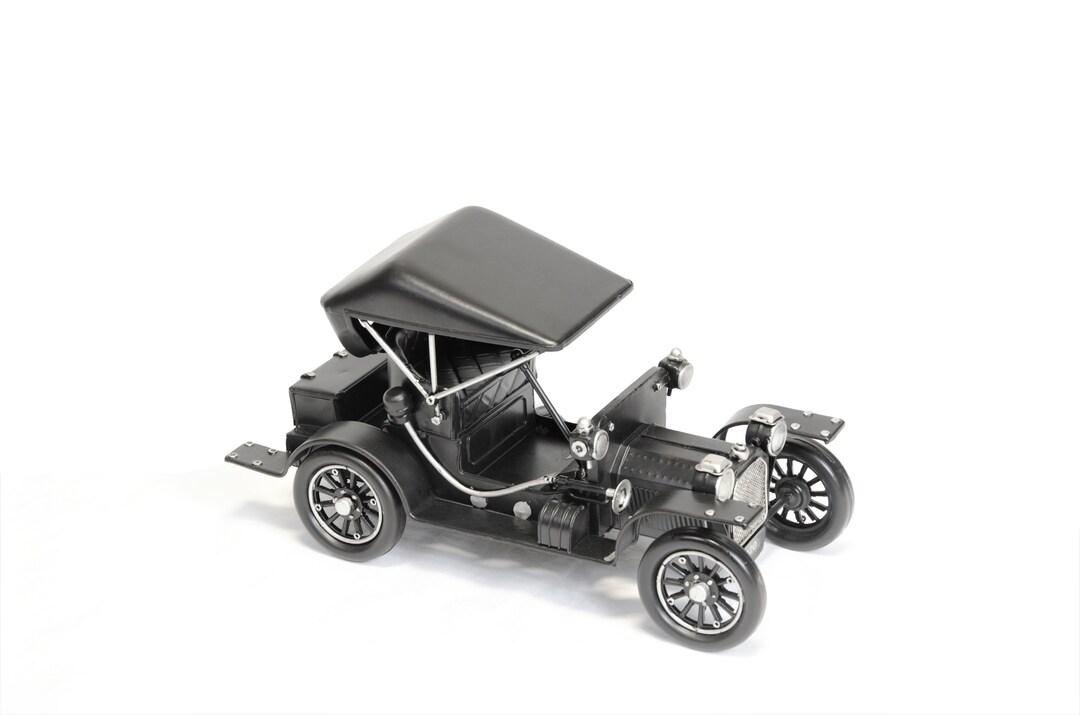 Vintage Classic Car Décor, Handmade Antique Car Hippies, Classic Car