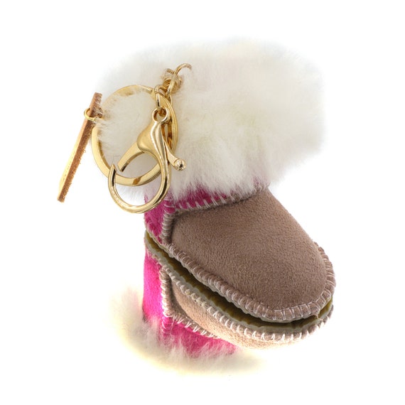 Uggs keychain shop