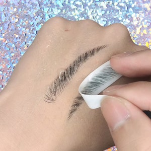 Tatouages sourcils temporaires imperméables Microblading image 1